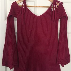NEVER WORN Cranberry cold shoulder sweater